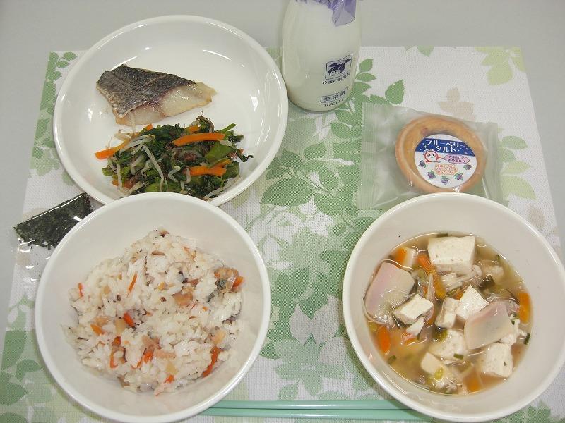 10月3日の給食の写真