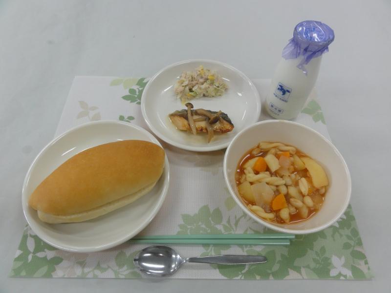 11月24日の給食の写真