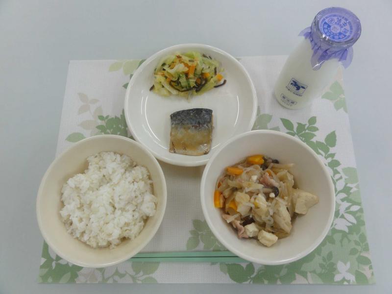 4月15日の給食の写真