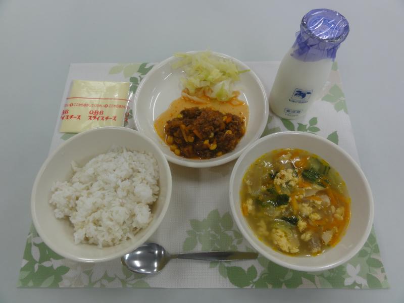 4月27日の給食の写真