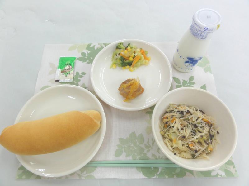 10月4日の給食の写真