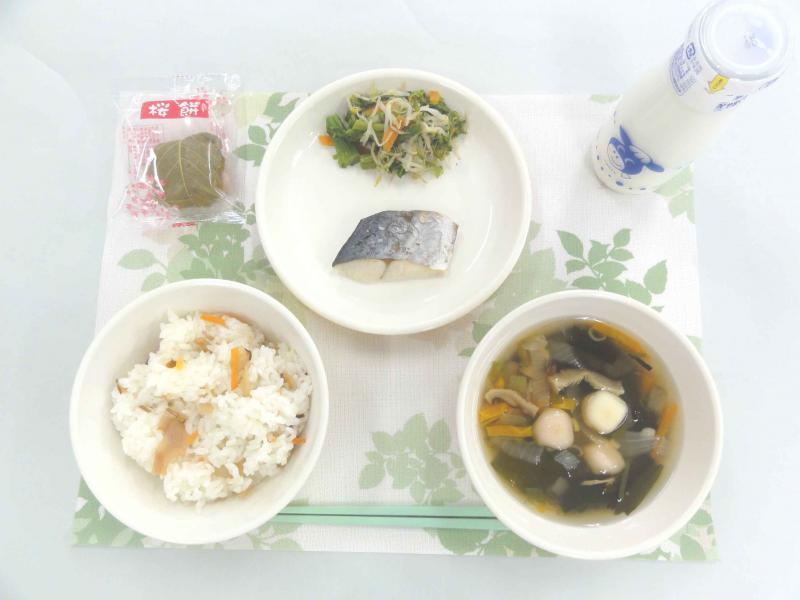 3月3日の給食の写真