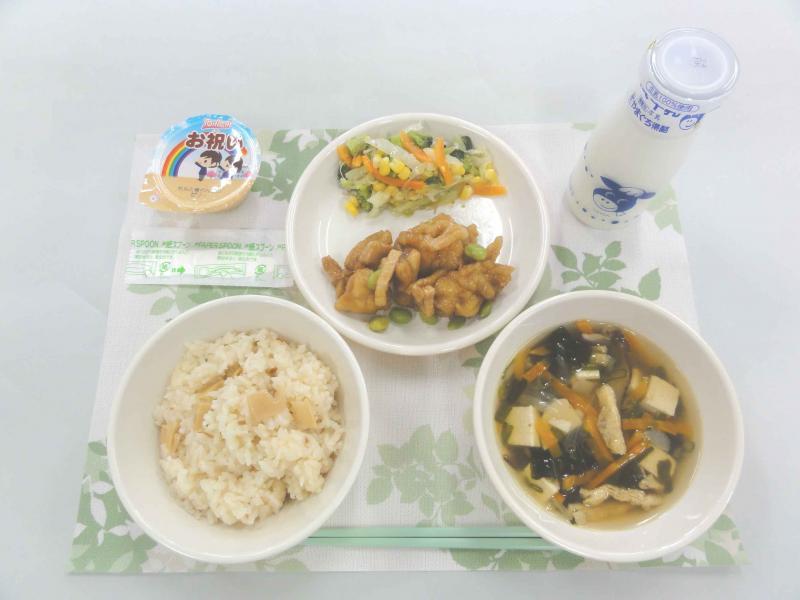 4月19日の給食の写真