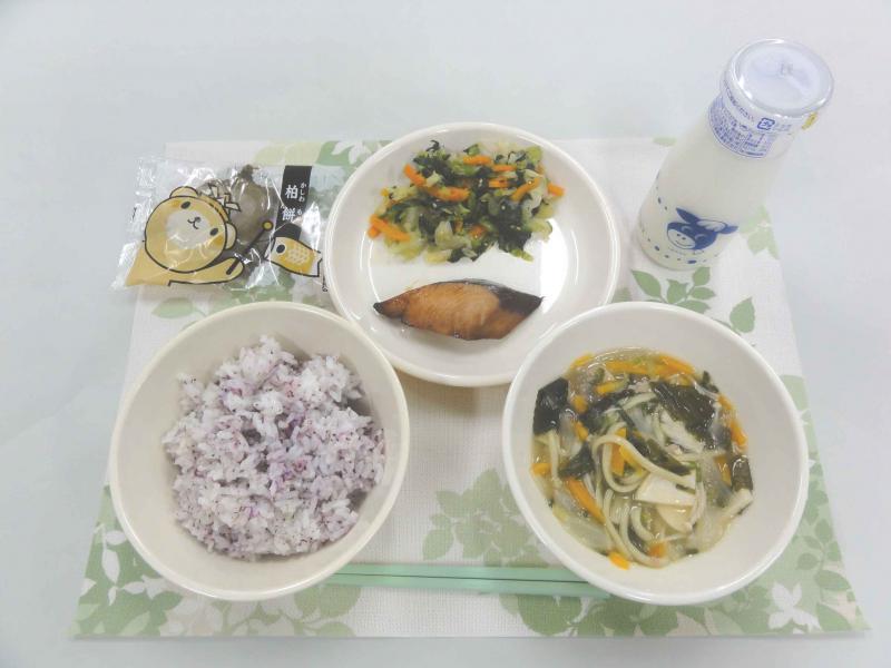 5月8日の給食の写真