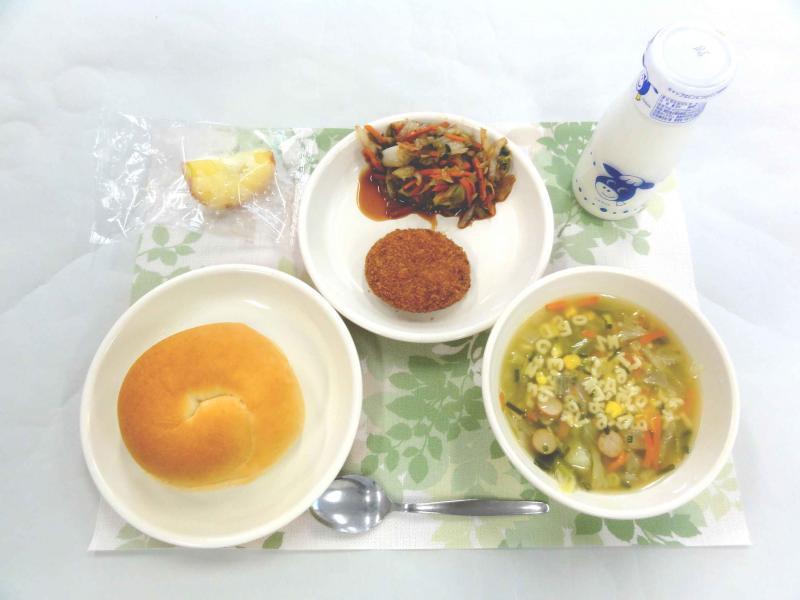 10月3日の給食の写真