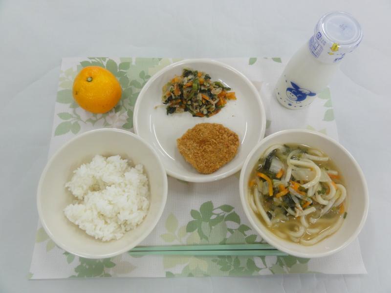 11月13日の給食の写真