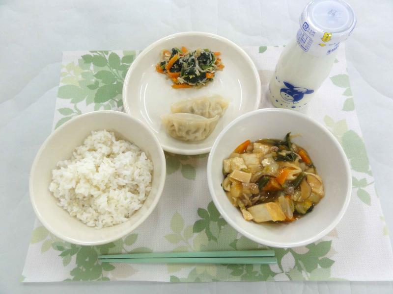 2月13日の給食の写真