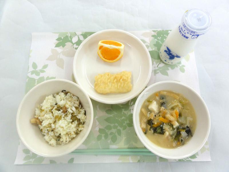 4月27日の給食の写真