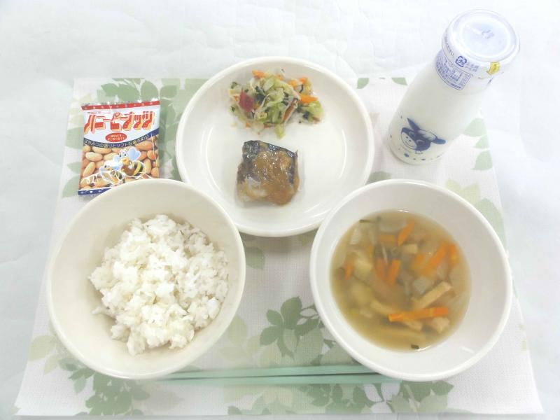 10月15日の給食の写真