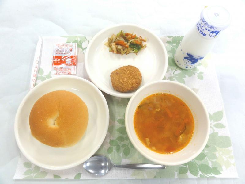 12月4日の給食の写真