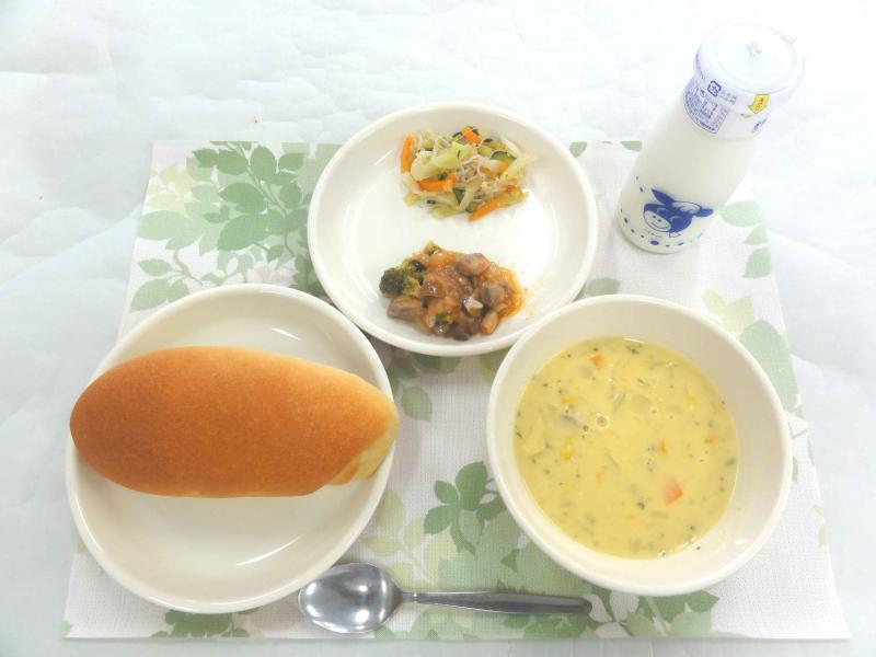 4月25日の給食の写真