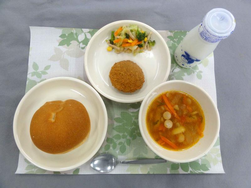 10月8日の給食の写真