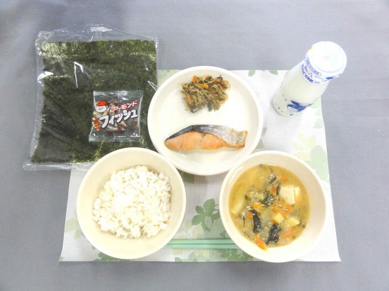 10月15日の給食の写真