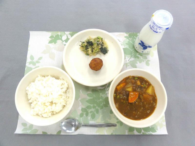 11月8日の給食の写真
