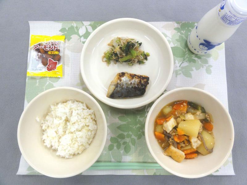 11月18日の給食の写真