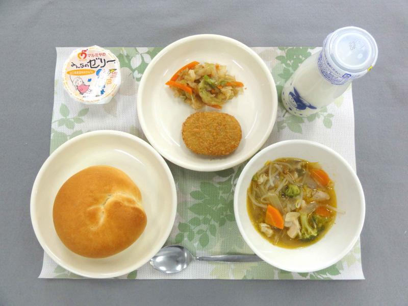 11月19日の給食の写真