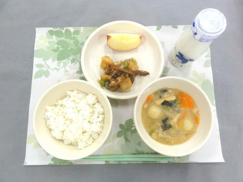12月4日の給食の写真