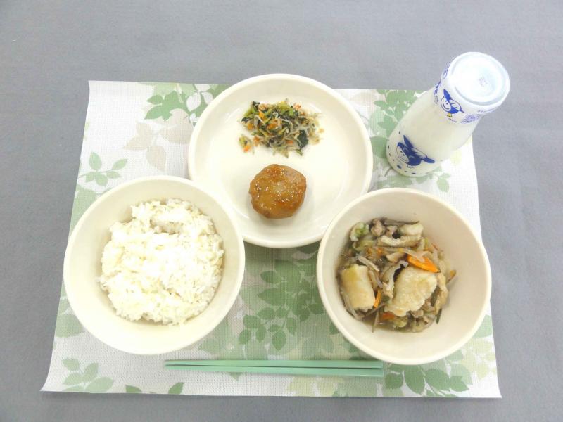 12月9日の給食の写真