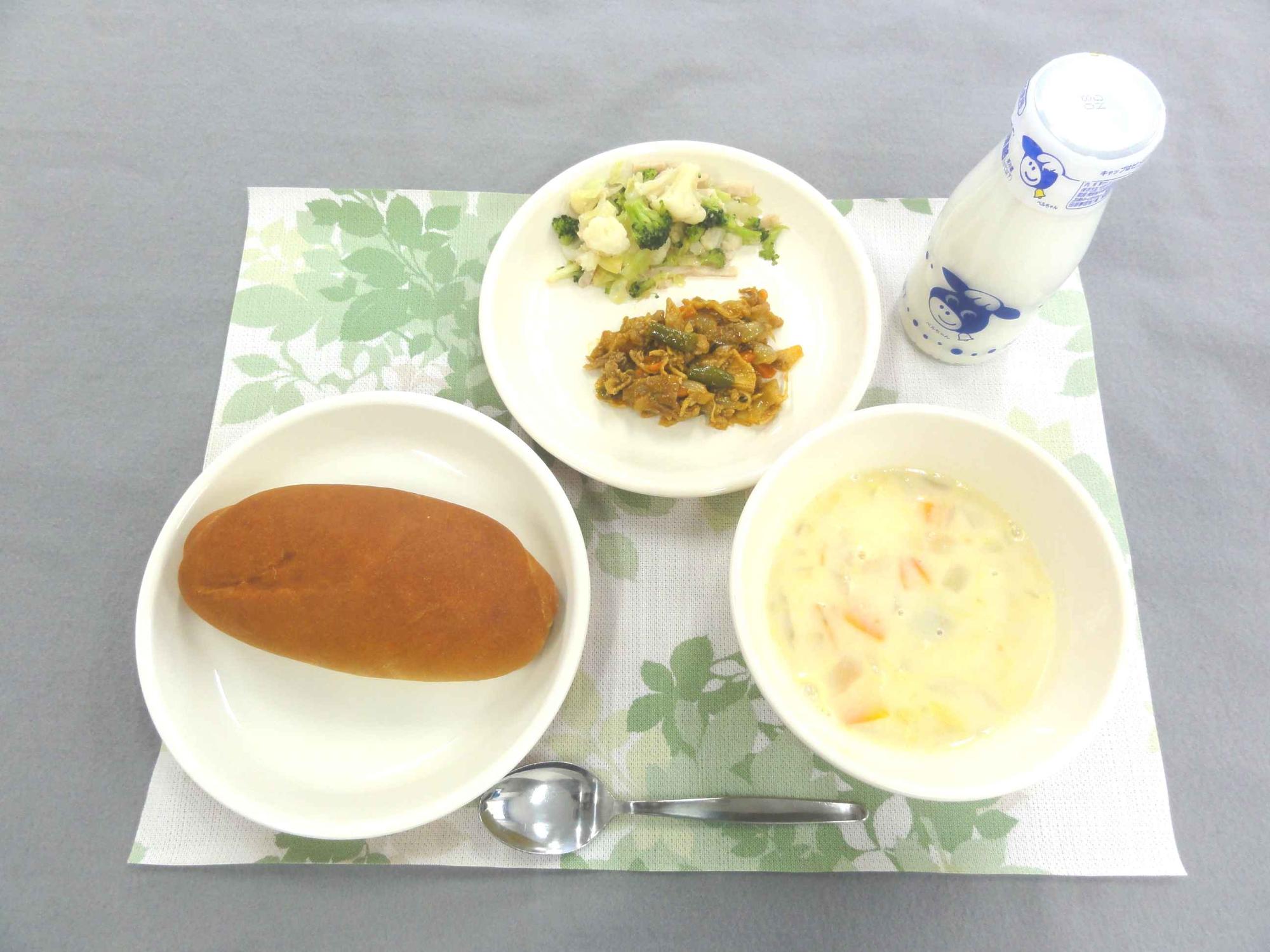 2月4日の給食の写真