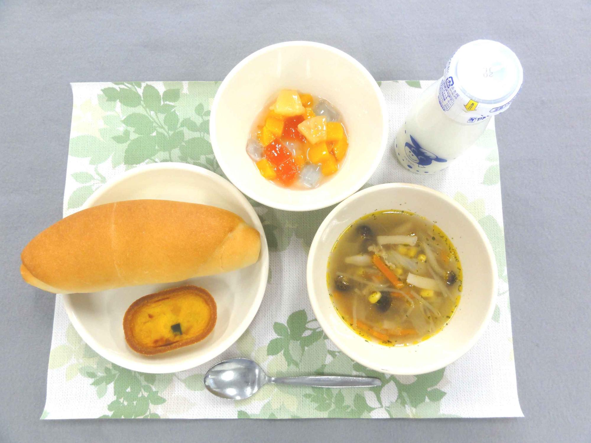 10月15日の給食の拡大写真