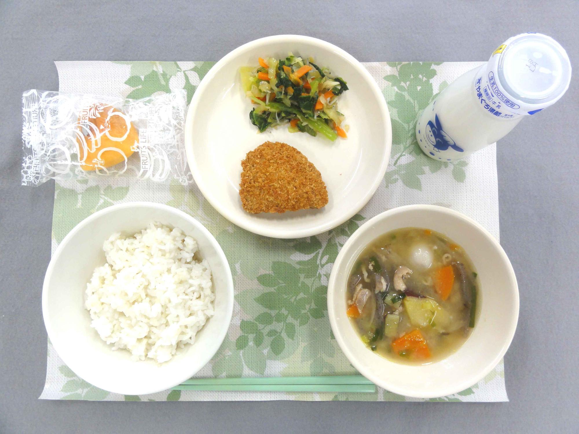 11月13日の給食の写真
