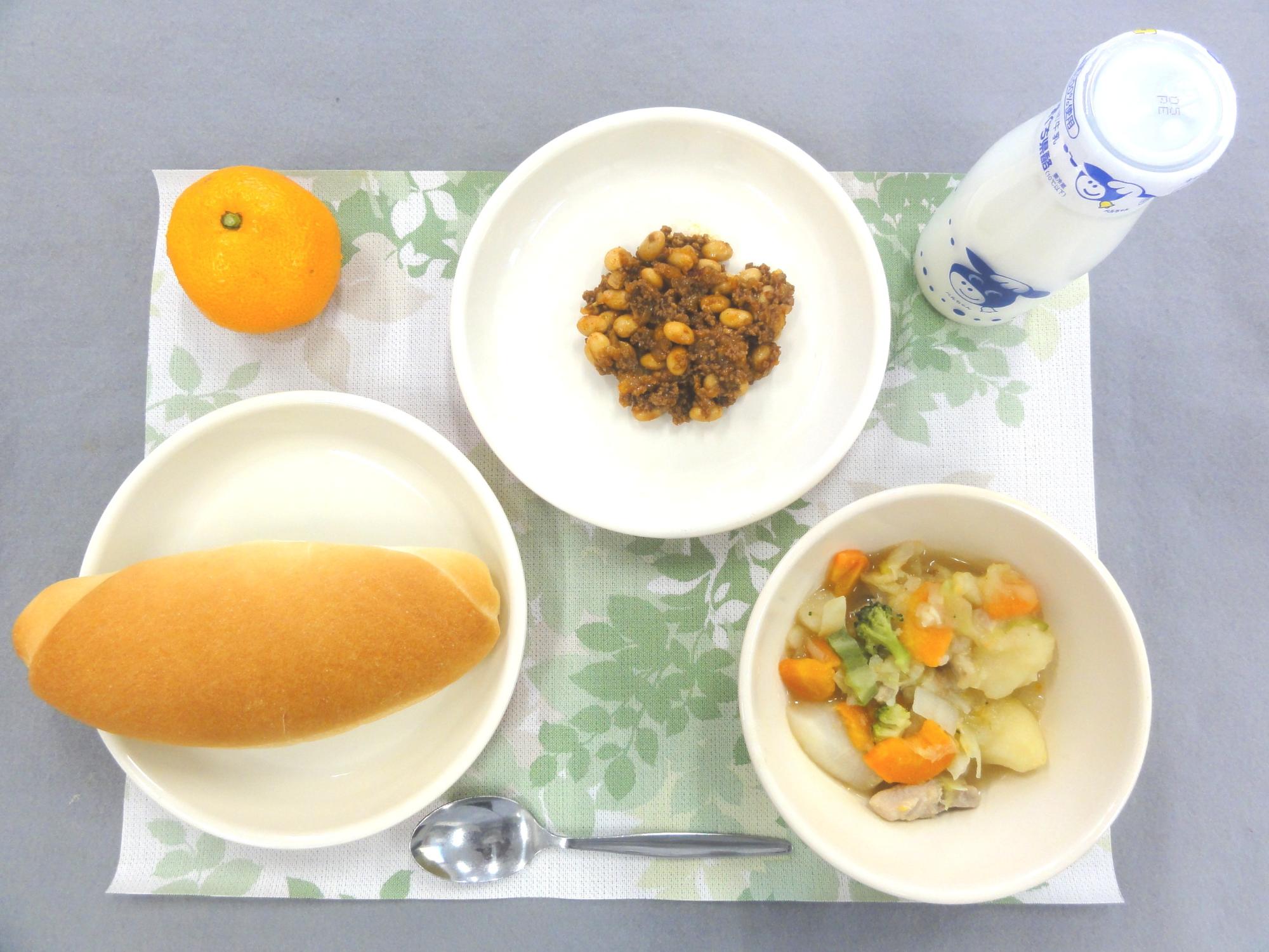 12月1日の給食の写真