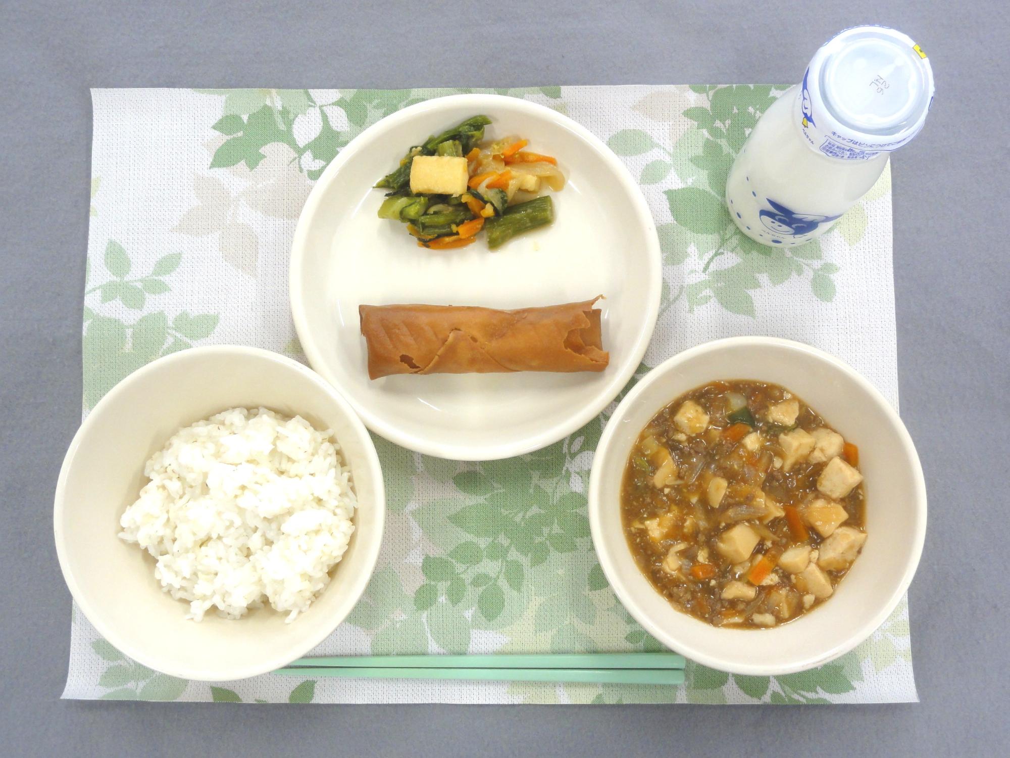 2月22日の給食の写真