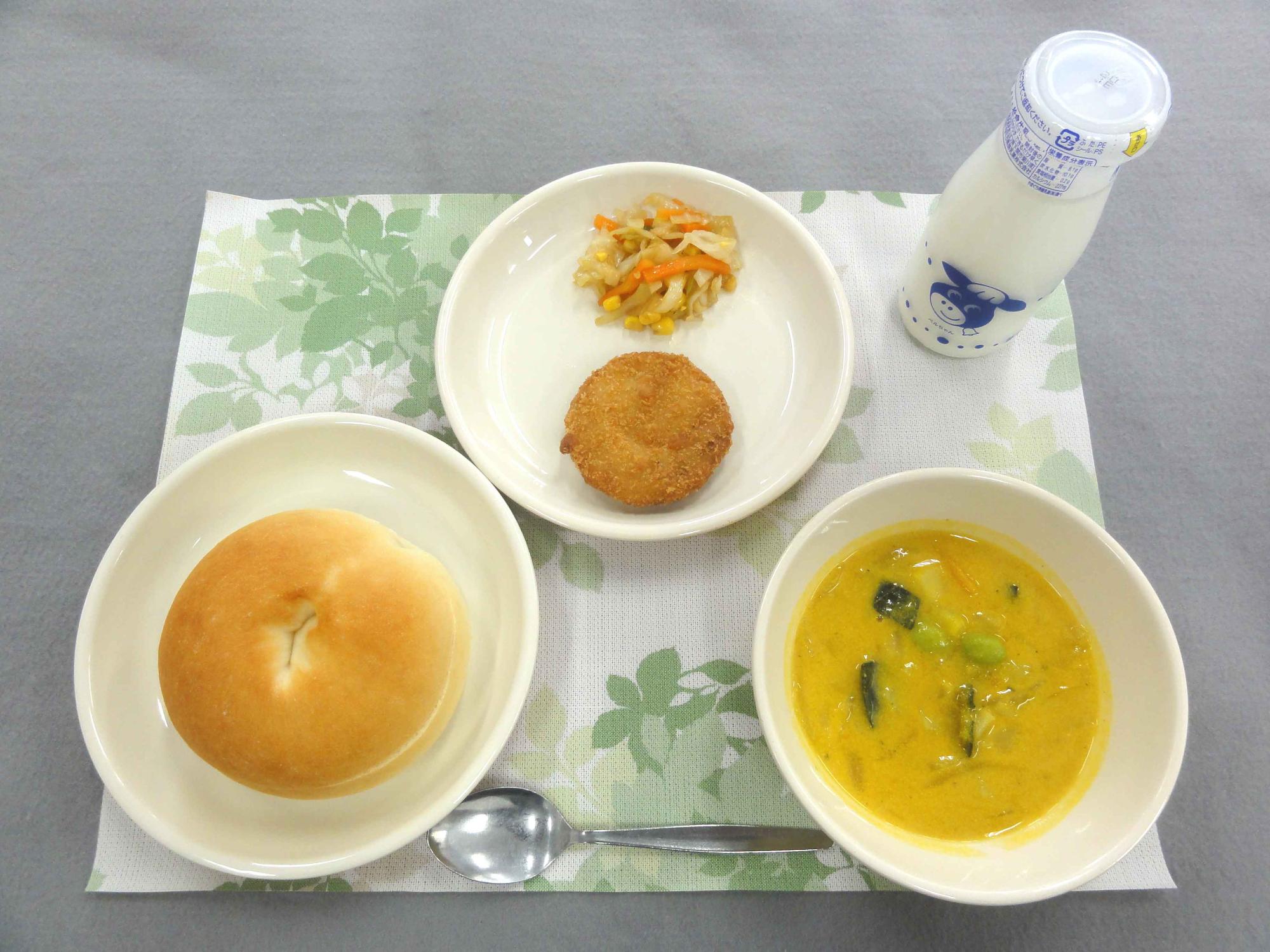 4月15日の給食の写真
