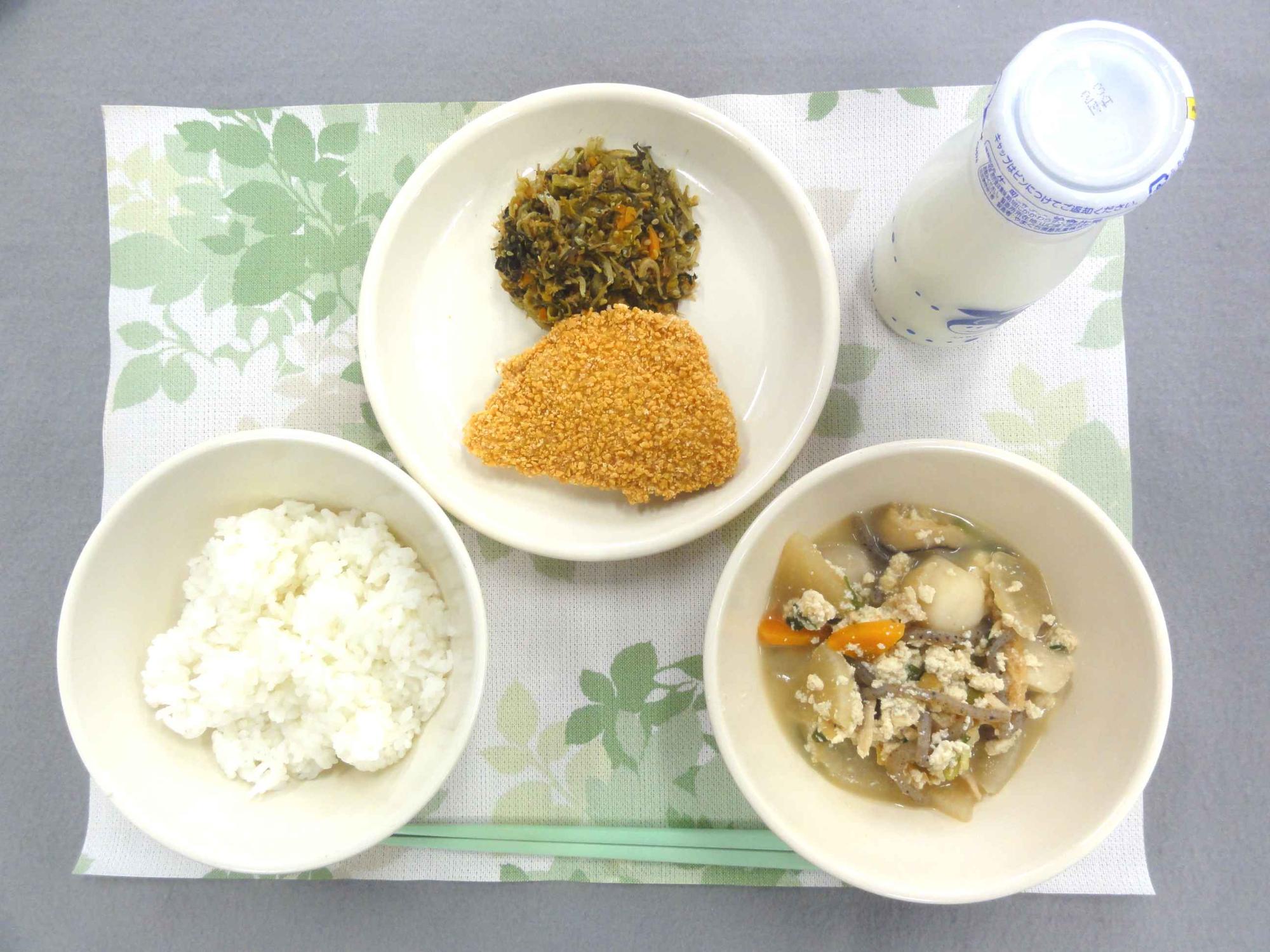 4月19日の給食の写真