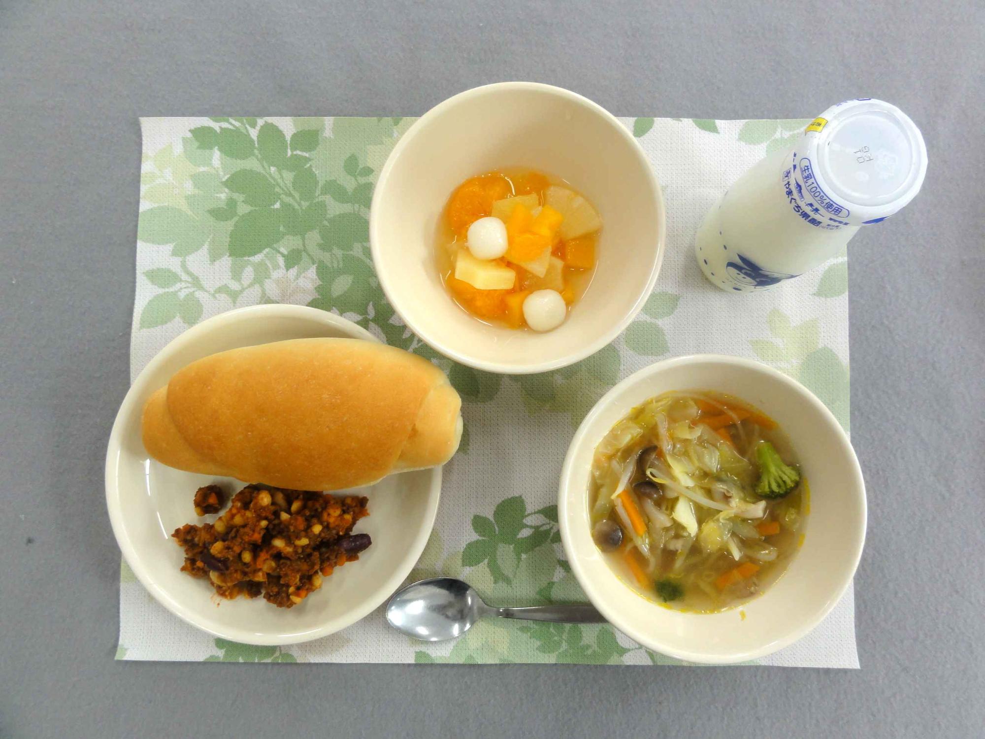 5月27日の給食の写真
