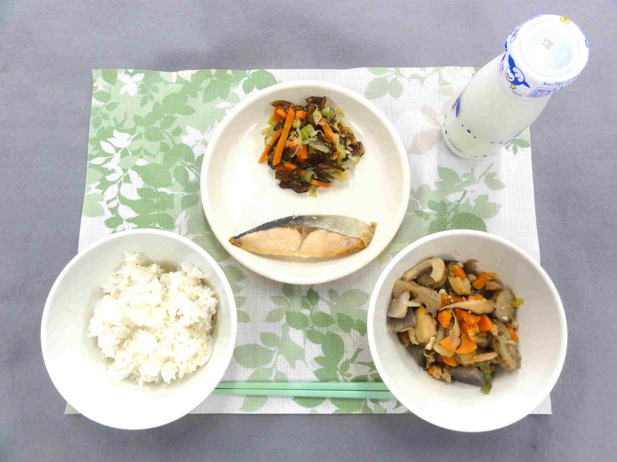 10月13日の給食の写真