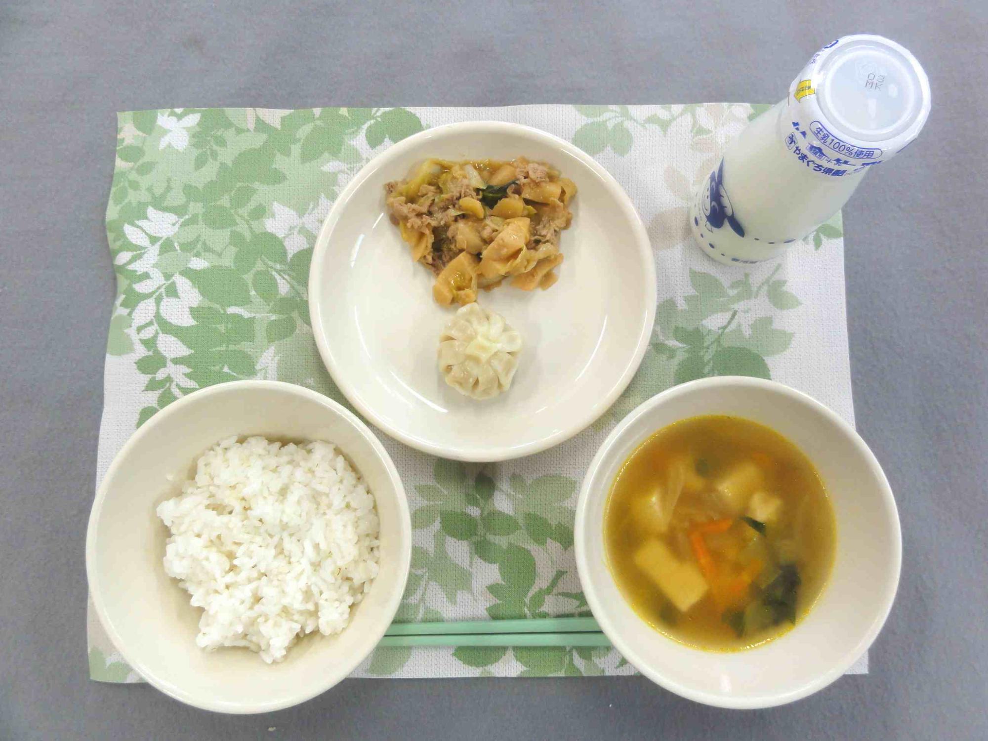 10月29日の給食の写真