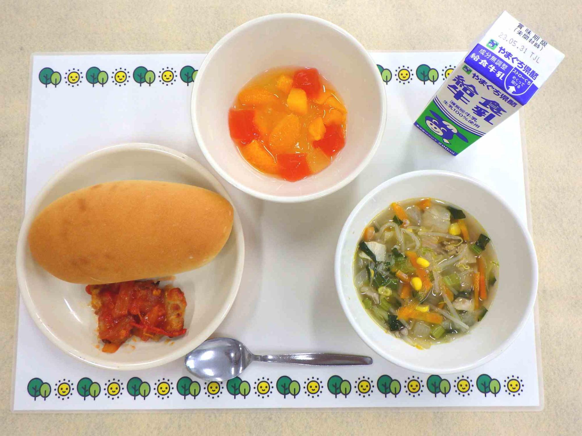 5月23日の給食の写真