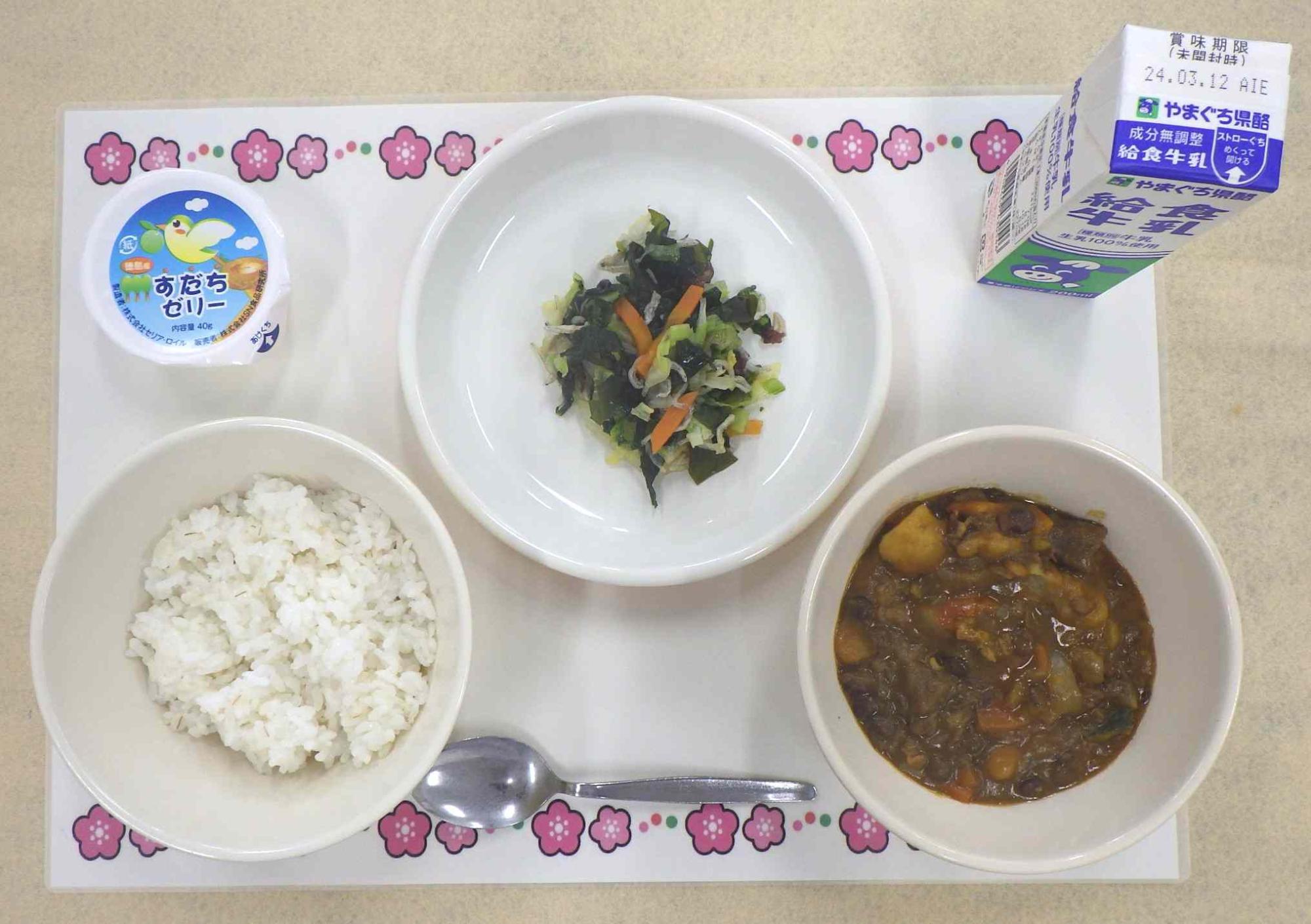 3月4日の給食の写真