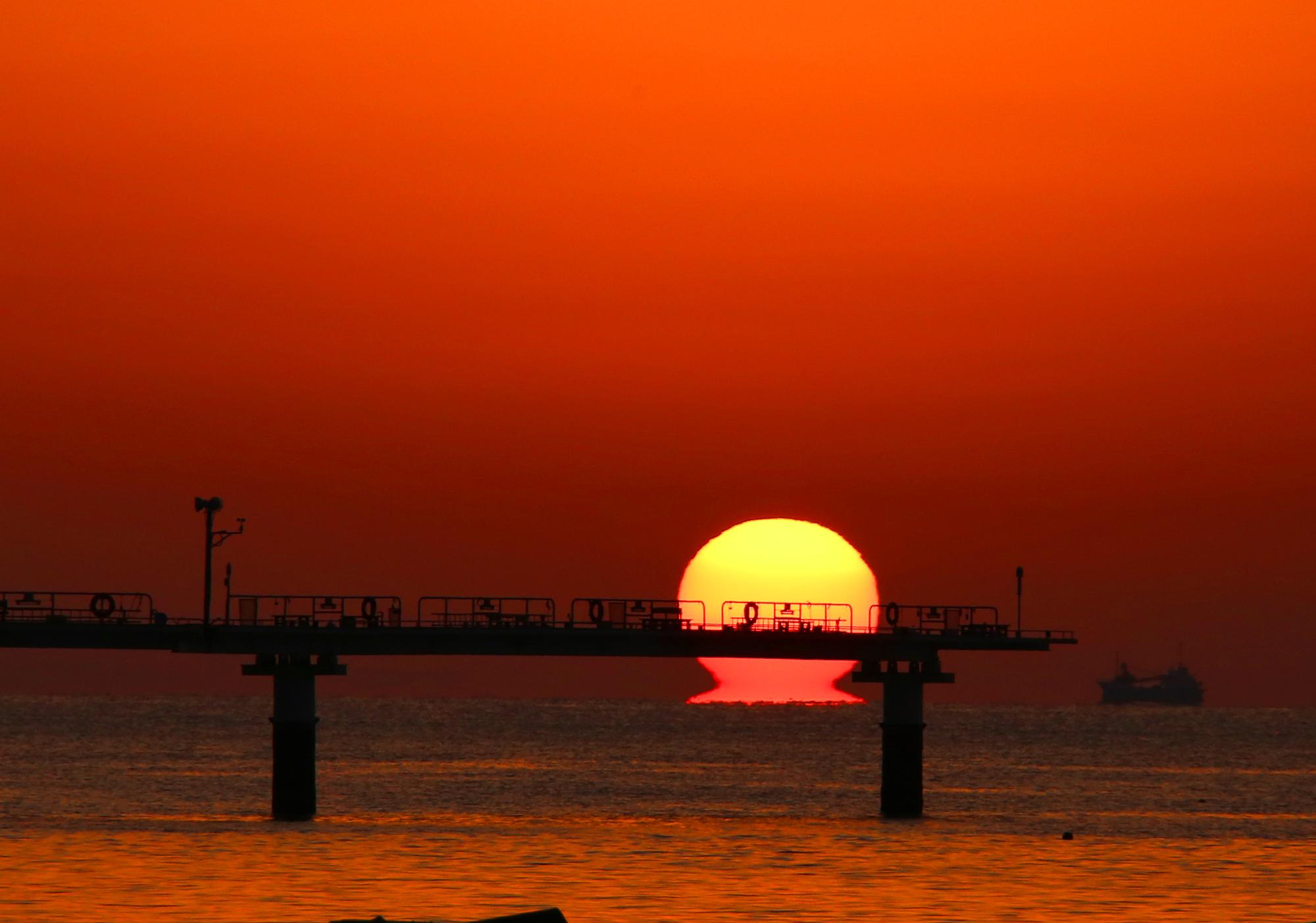 だるま夕日