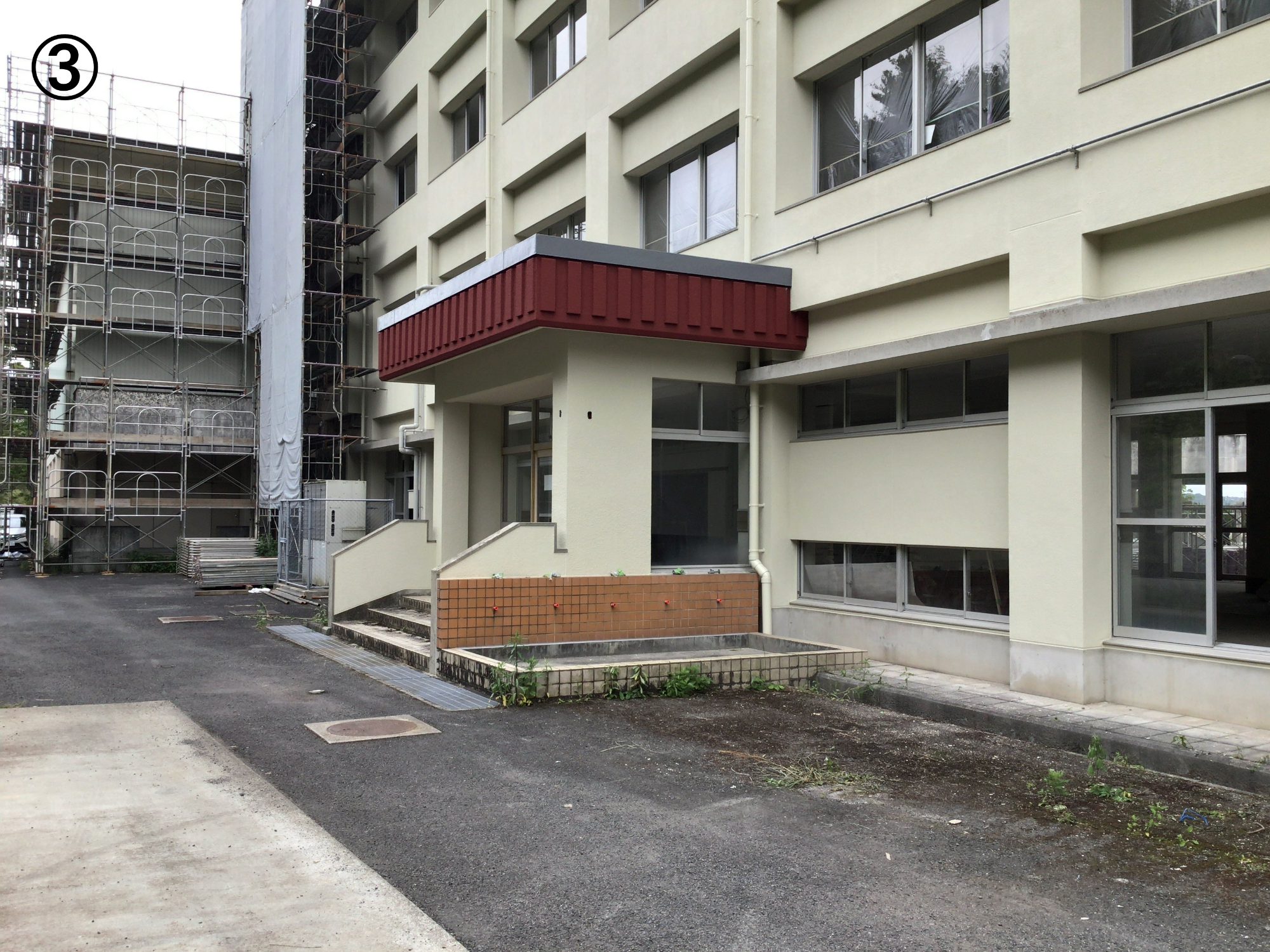 3外裏玄関