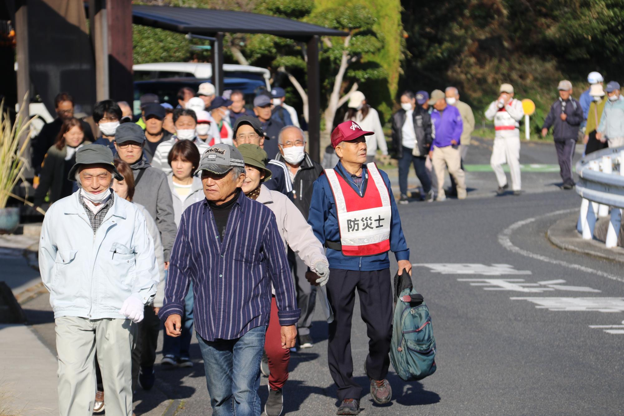 住民避難訓練の様子