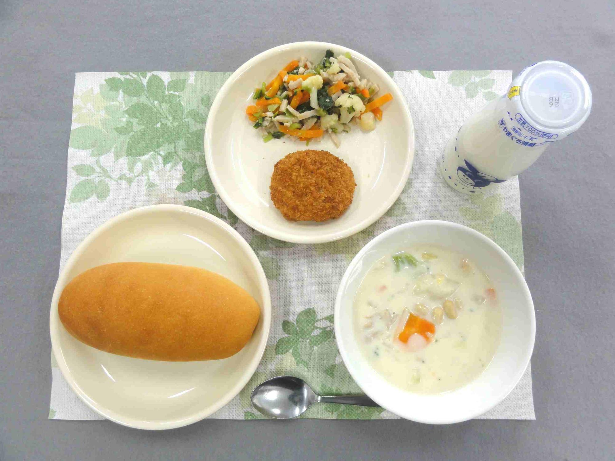 2月22日の給食の写真