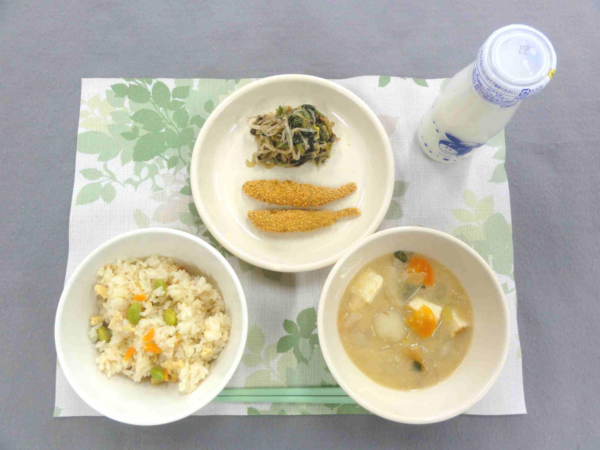 2月25日の給食の写真