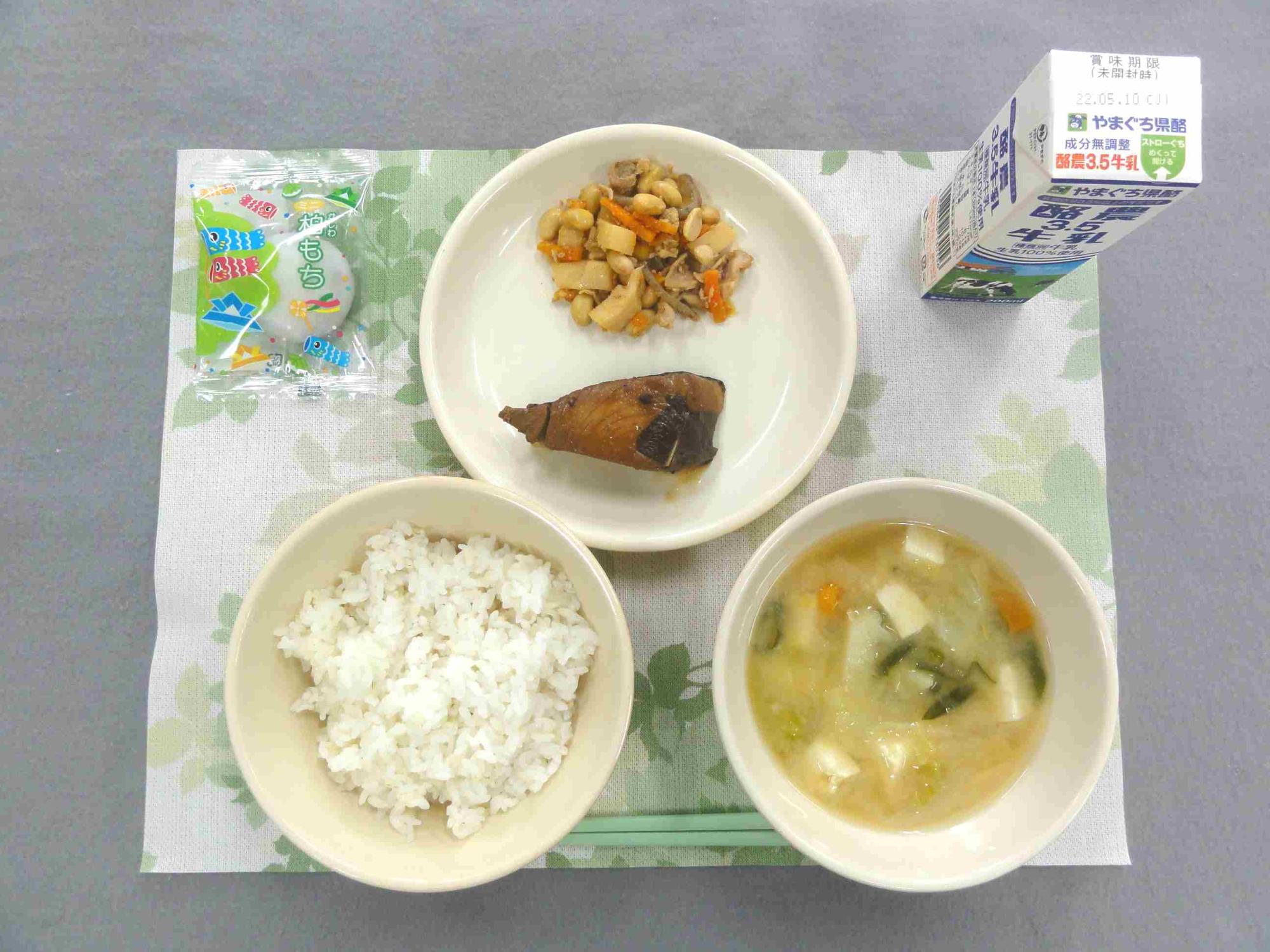 5月6日の給食の写真