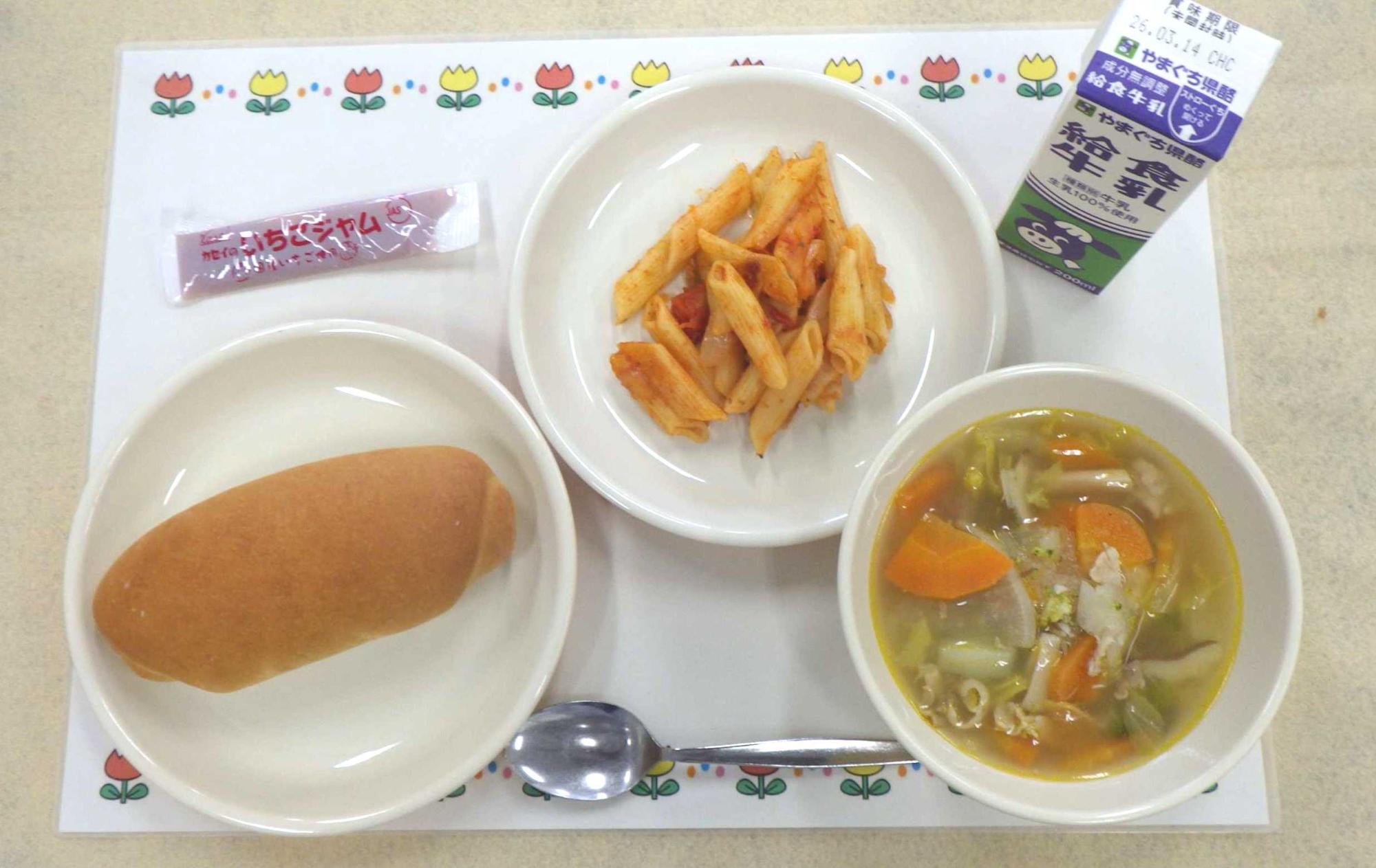 3月5日の給食の写真
