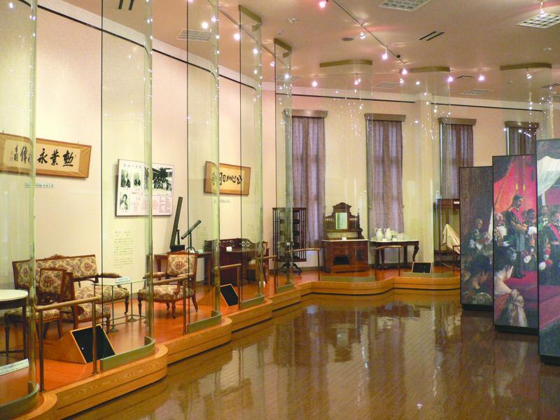 伊藤公が使用されていた家具などの展示室