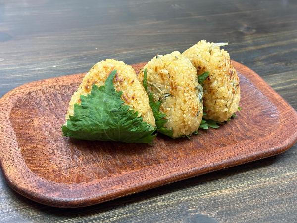 カンロ飴を使った 『光の恵み焼きおにぎり』