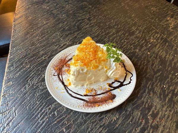 カンロン ナッツクリームケーキ ～カンロ飴の甘じょっぱさが 口に広がる光市ならではのケーキ～