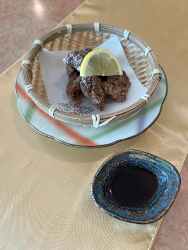 クジラ竜田揚げ 竜田ソースにカンロ飴の余韻