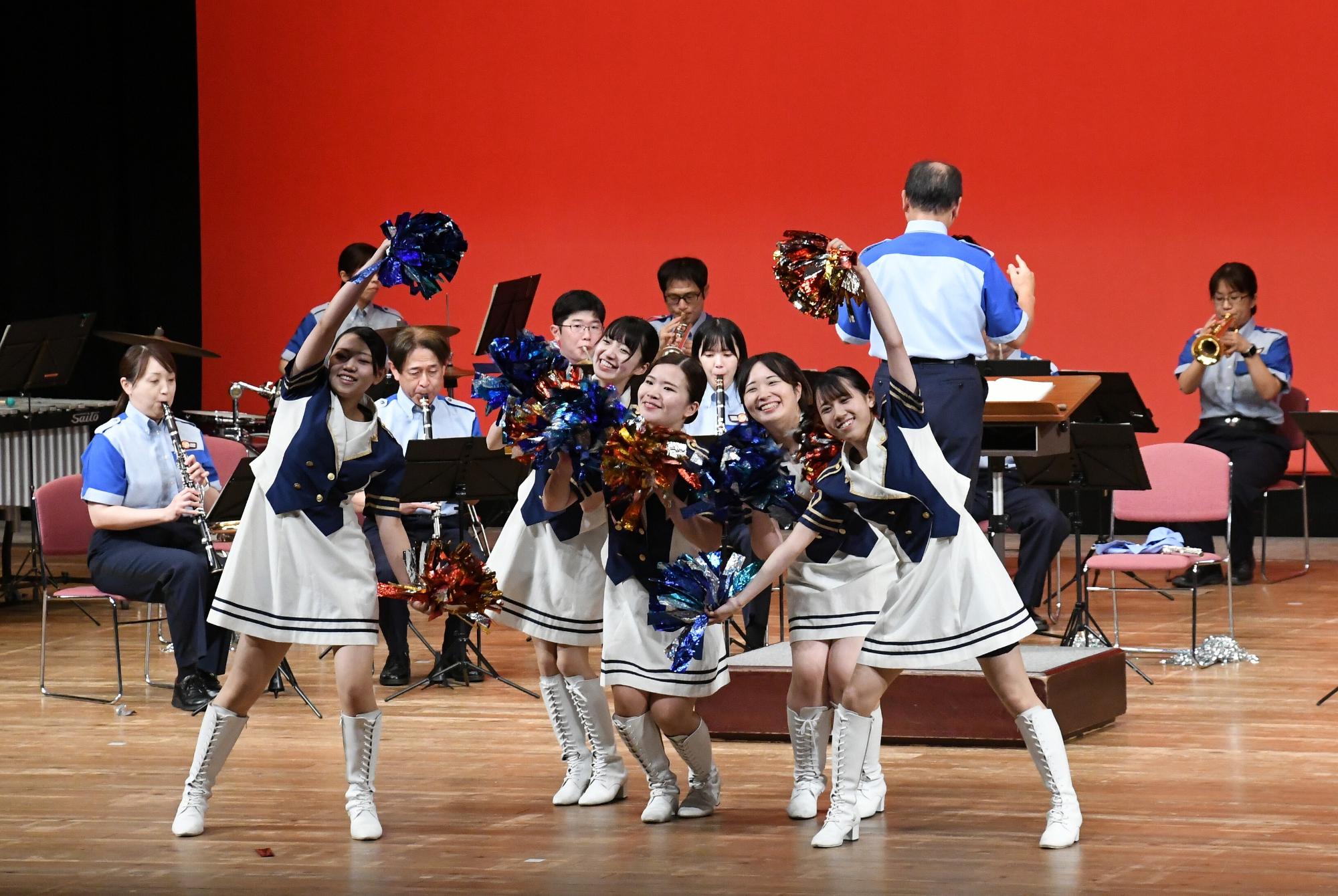 2023光まつりでの演奏の様子